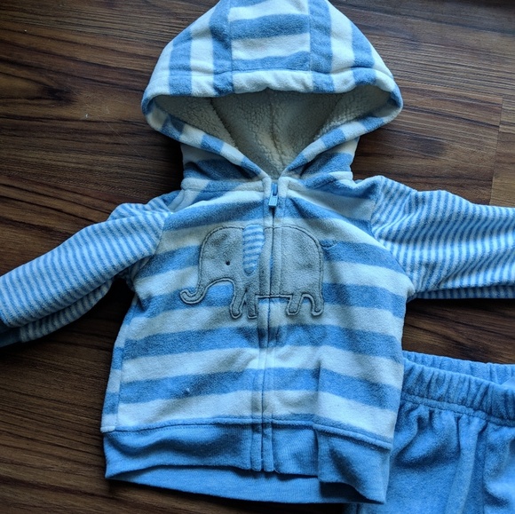 Set of baby boy outfits - Picture 3 of 5
